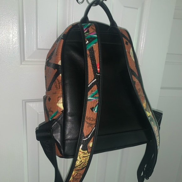 Authentic MCM mini backpack - Picture 7 of 8